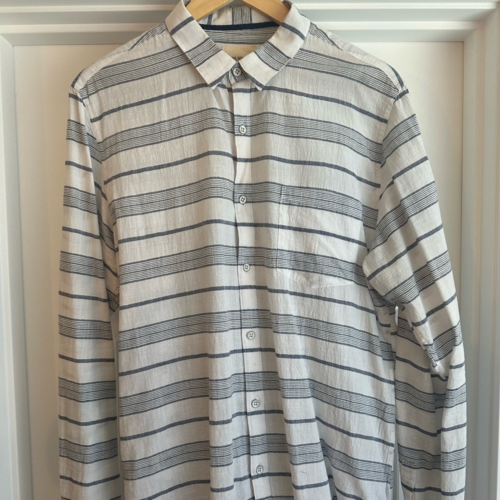 One Society, Light weight, button down